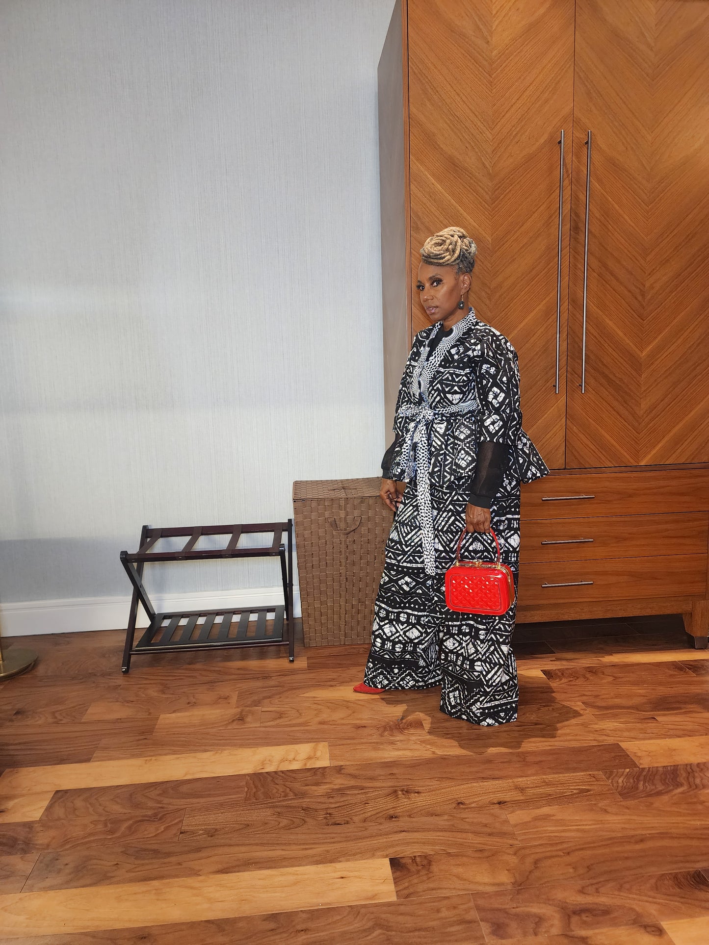 Harusi Minni-Mini Kimono, Black and White Mix Print Kimono