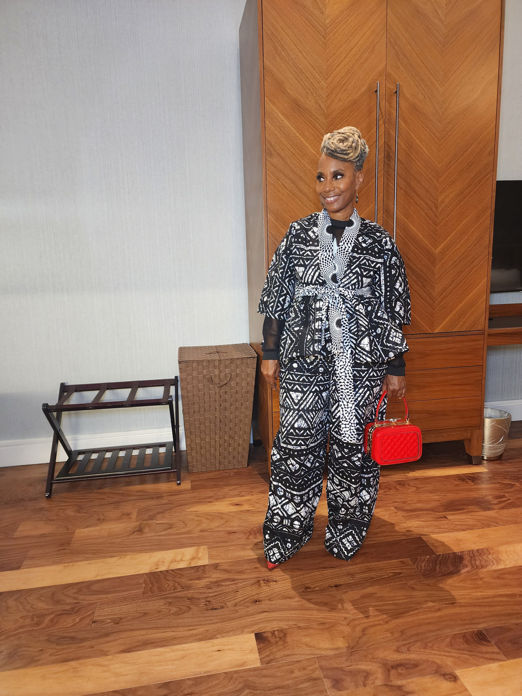 Harusi Minni-Mini Kimono, Black and White Mix Print Kimono