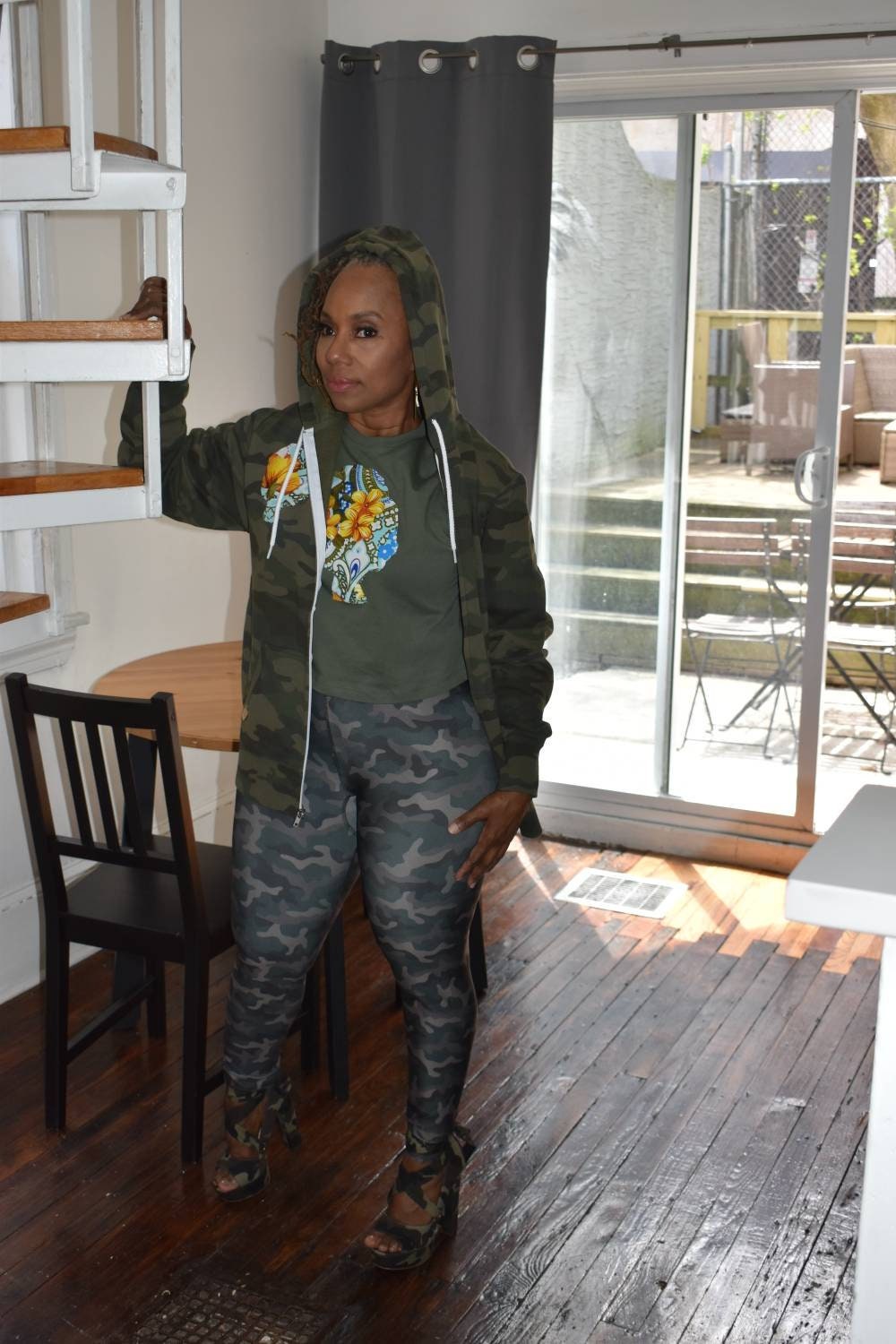 LiiLiiGiirl Camouflage Zip Hoodie: Floral AfroGirl Design