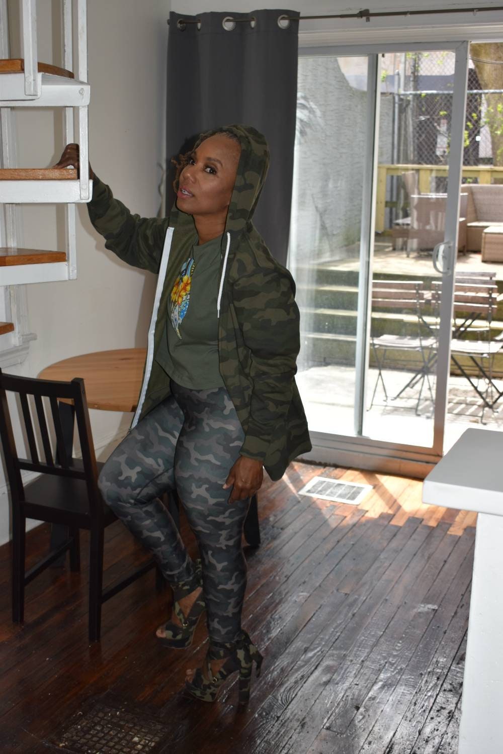 LiiLiiGiirl Camouflage Zip Hoodie: Floral AfroGirl Design